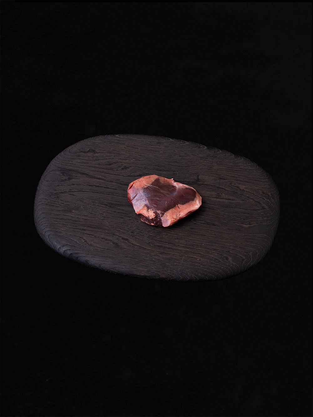 集落で捕獲した天然の鹿肉